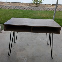 Hairpin desk - NEW - natural beige color