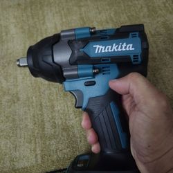18v Makita Impact Wrench 1/2in Tool Only 