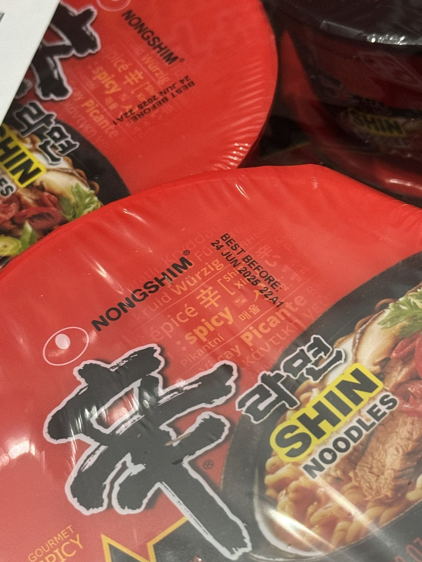NONGSHIM Spicy Bowl Shin Ramen Noodles 12 Bowl per Box date Jun 24 2025 18$ per box ( 12 bowls ) 50$ per 3 box ( 36 bowls )