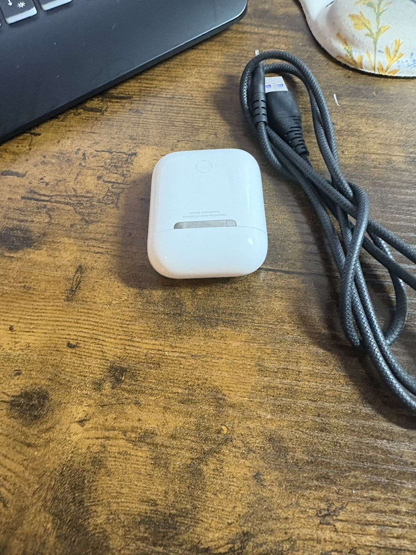 Apple Air Pod - 2nd Generation