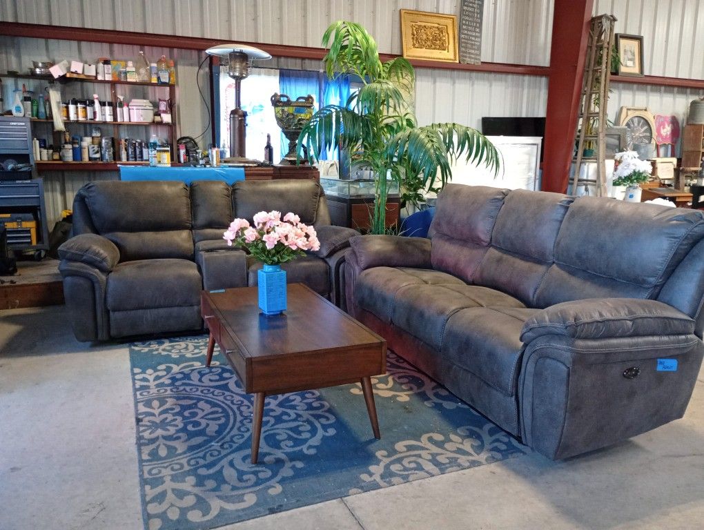 Sofas, Sectional And Recliners