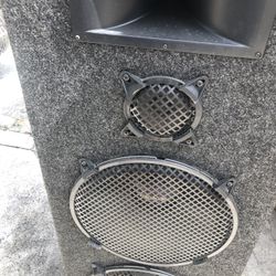 Pair Of Pro Studio  Speaker. 15””