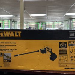 DeWalt 20V MAX 550 PSI Cordless Power Cleaner DCPW550B