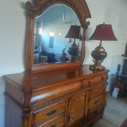 8 Drawer Dresser With Mirror