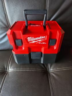 Milwaukee M12 FUEL 1.6 Gal. Wet/Dry Vacuum (Vacuum-Only)