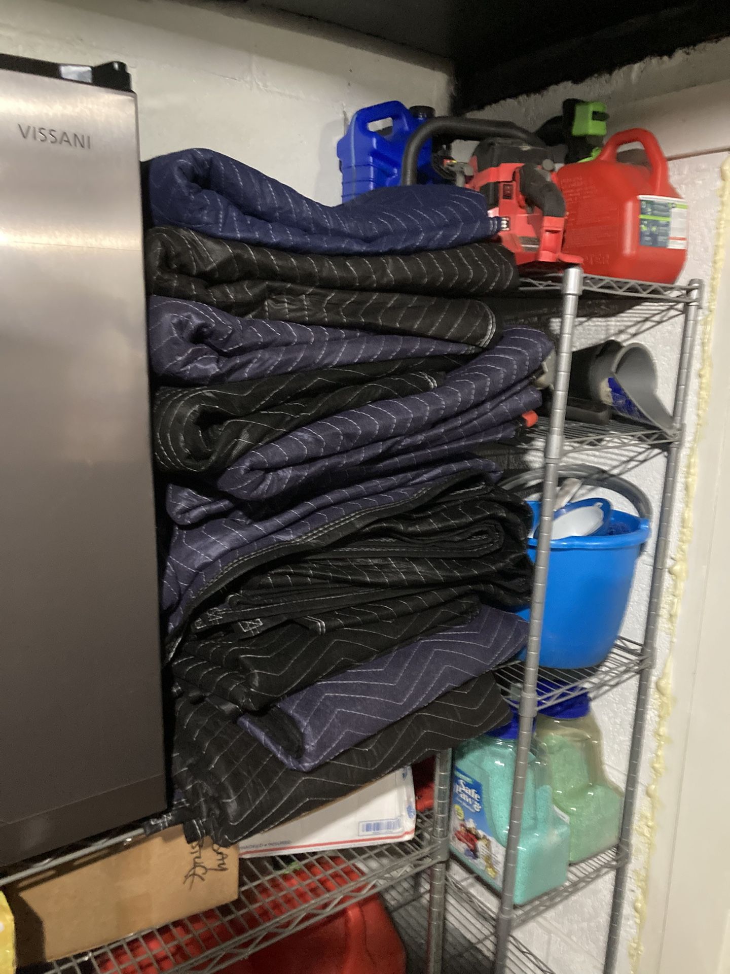 10 Packing Blankets 6ft X 6ft