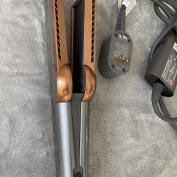 Dyson Airstrait Straightener HS06