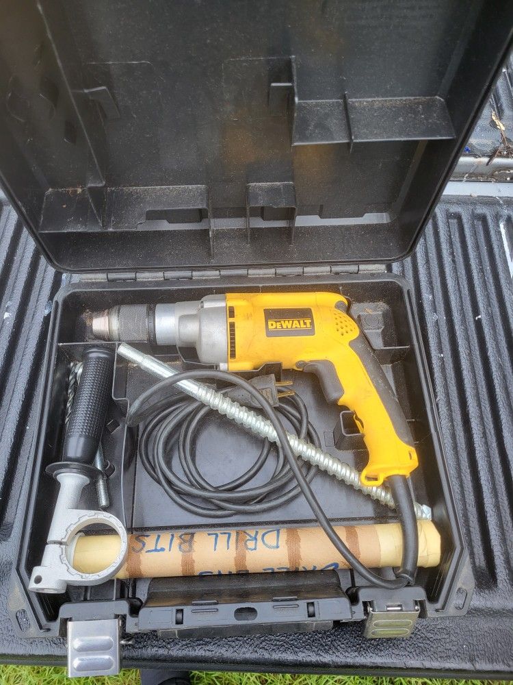 Like New! Dewalt Drill