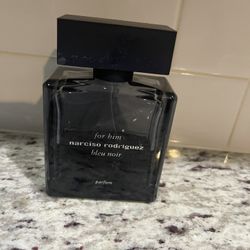 Narciso Rodriguez bleu noir cologne