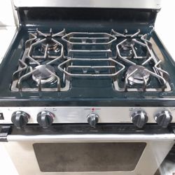 GE Stainless Steel Stove Works Great Clean Inside And Out