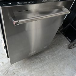 KitchenAid Dishwasher 