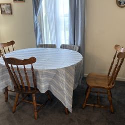 Table With 5 Wooden Chairs 