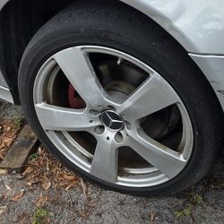 Mercedes E350 18 Inch Rims NO CRACKS  OR Bends  Need Tires