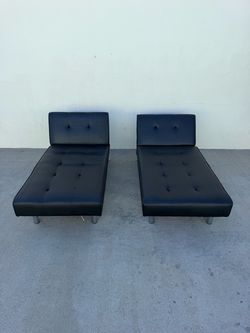 Convertible Lounge Chairs / Futons