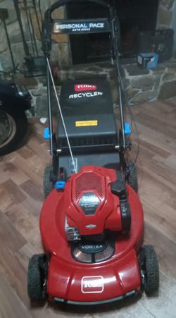 Toro recycler smart stow personal pace 22 " 7.25 h/p self propelled mower with bagger ( LIKE New)