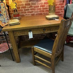 Vintage mission oak desk - table with chair