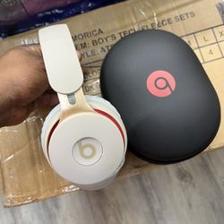 Beats By Dre Headphones