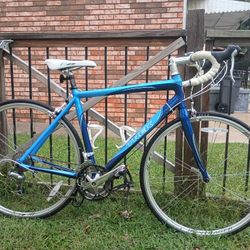 Bonita Bici Trek Aluminium Alpha 1.5.  En 270 