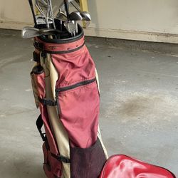 GOLF CLUBS  WITH BAG