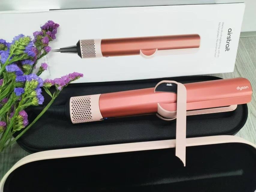 Dyson airwrap