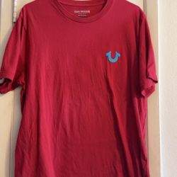 Men’s True Religion, T-Shirt, Size, Large And New Condition. My Son Only Wore It Once No Stains.