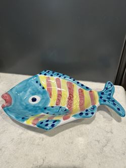 La Musa Hand-Painted Italian Fish Plate. Excellent Condition.