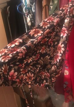 American eagle flower pants