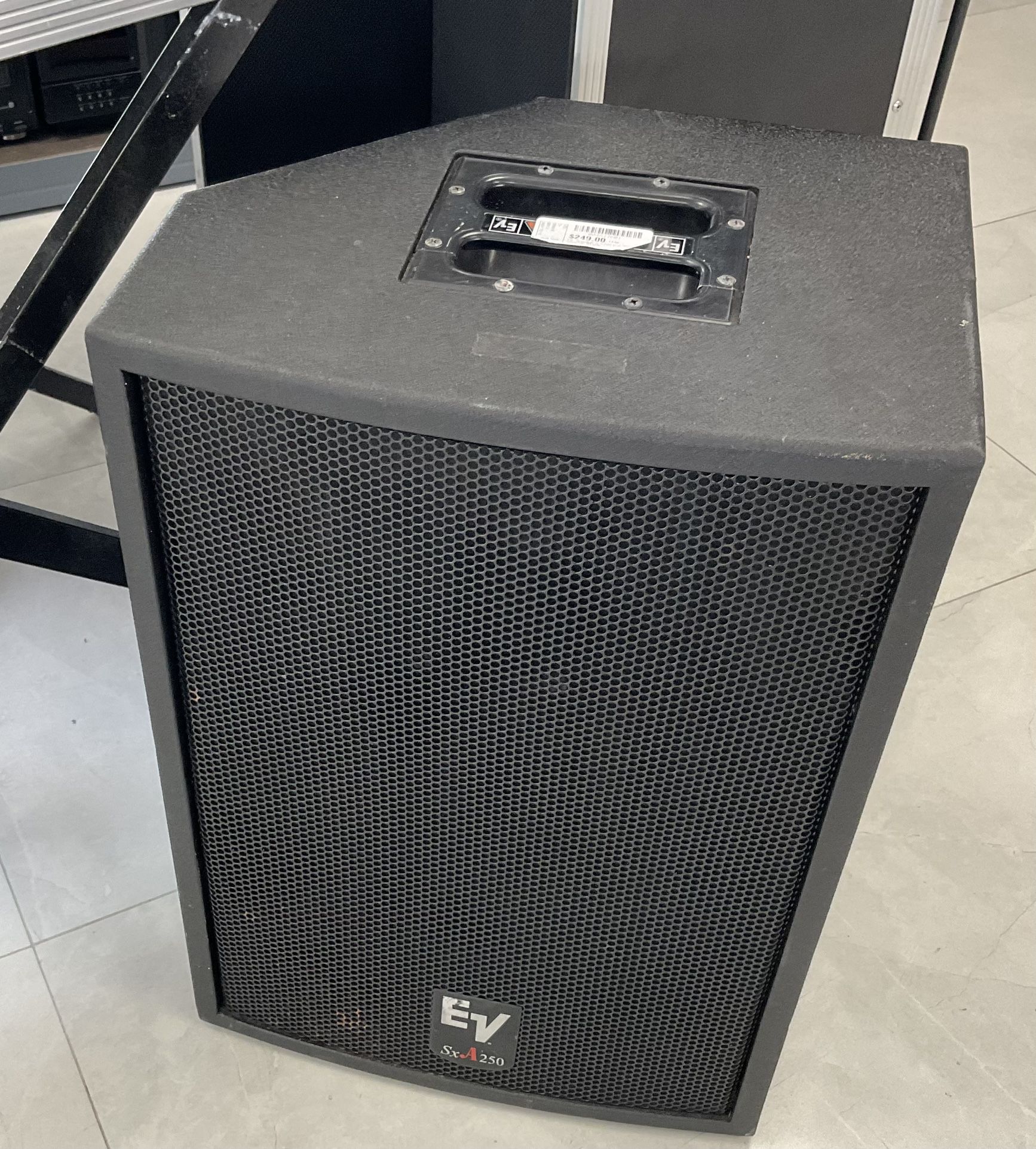 Electro Voice SXA250 Speakers / 15”