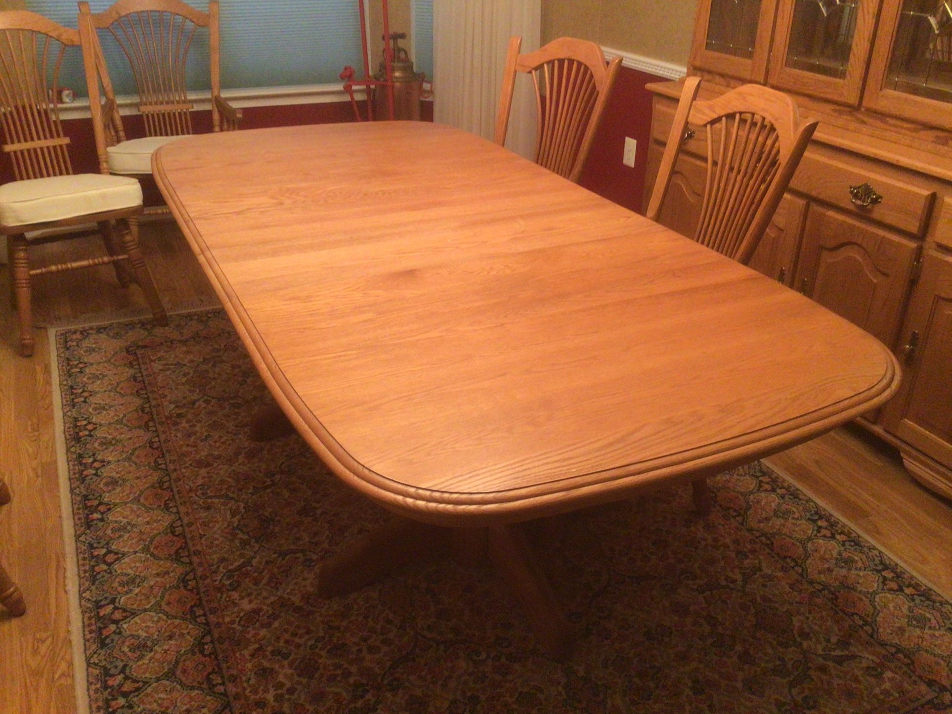 Messaging Not Working On This Ad…look For Reposted Version….Solid Oak Dining Room Set