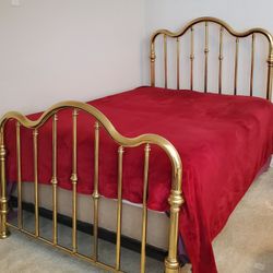 BEAUTIFUL Antique Brass Bed 