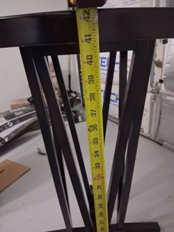 Counter-Height Pub Table