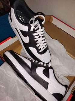 Jordan size 9 and 1/2 and the forces size 10