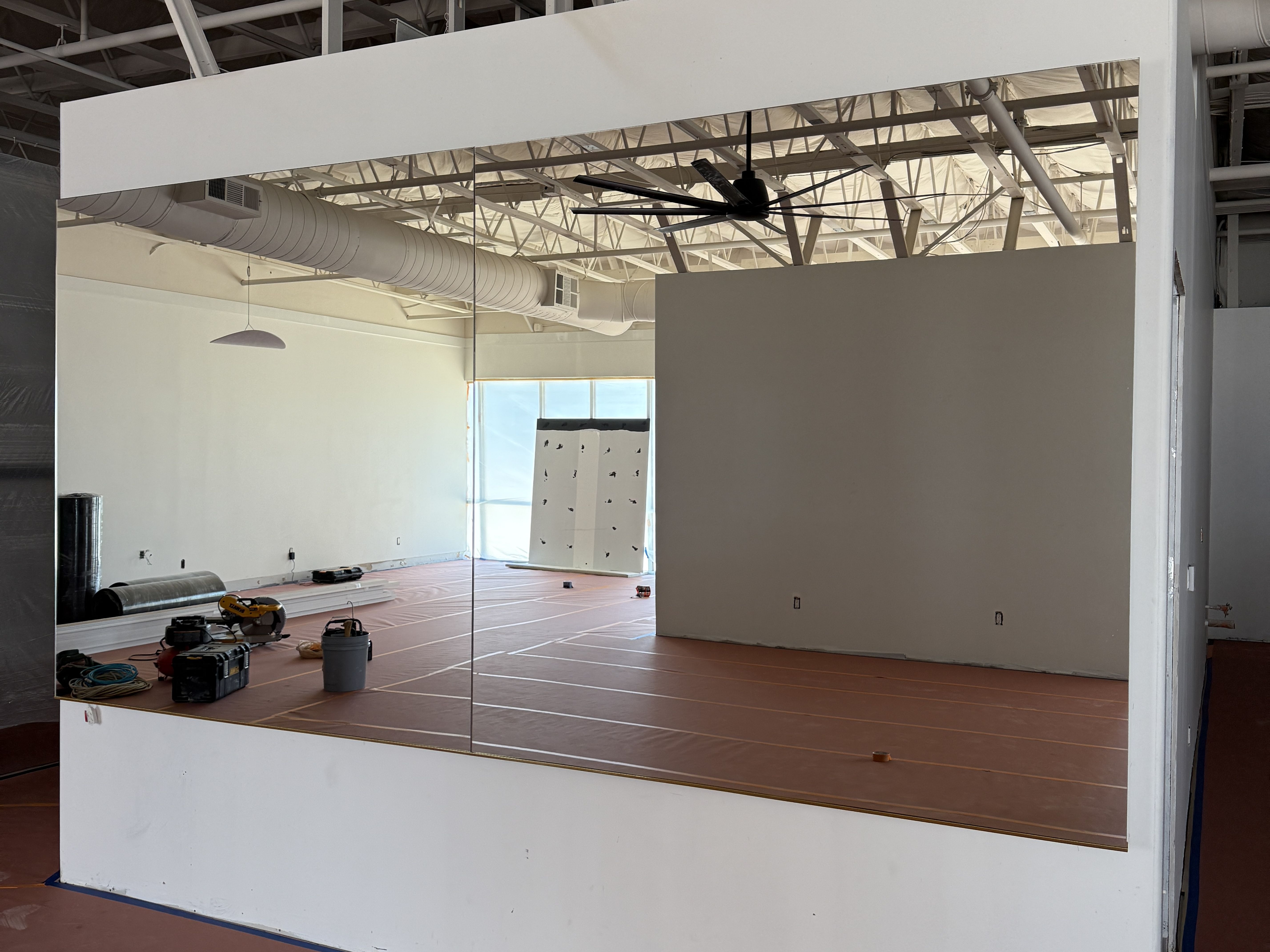 Thick, Heavy-Duty Mirrors for Peak Gym Performance