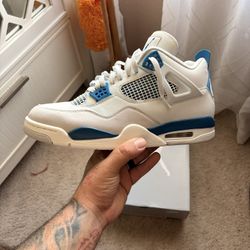 Air Jordan Retro 4s Military Blue 