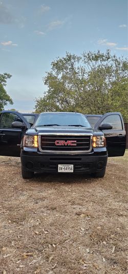 2011 gmc sierra  $5700