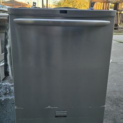 Dishwasher Like New I’m Asking 250 Or Make An Offer 