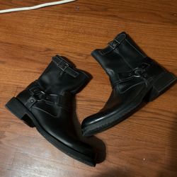 Size 10 Coach Natha Boots Like New 