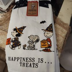 Rae Dunn Peanuts Kitchen Towels Set