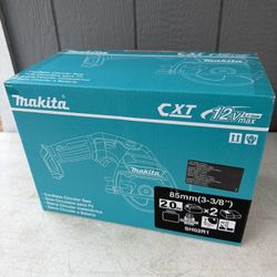Makita 12V max CXT Lithium-Ion Cordless 3-3/8 in. Circular Saw Kit, Case (2.0Ah)