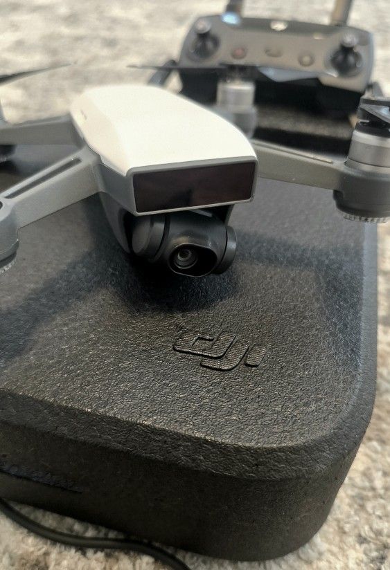 DJI Spark "Fly More" Package
