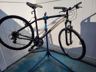 Specialized Crosstrail 21 speed Hybrid