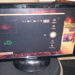 25 Inch Computer Monitor Works Well