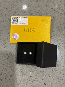 VVS1 Moissanite Earrings