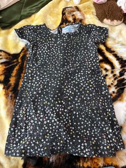 Kid size dress Medium