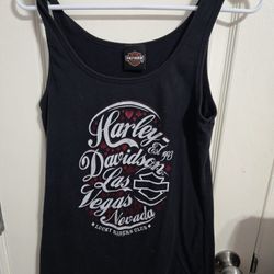 WOMENS HARLEY DAVIDSON CLOTHES  EXCELLENT CONDITION GET READY FOR STURGIS!!. 