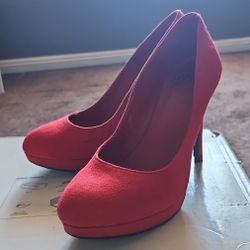 Red Heels 👠 