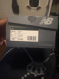 Box for New Balance 237 running shoes. Size 5.5 US/EU 37.5. Color: White/Brown.