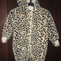 Leopard-print Snowsuit Size 95 (2T-3T) Fits Small