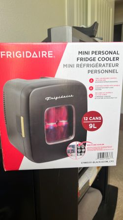 Frigidaire mini……   Refrigerador mini personal