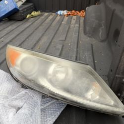 13-16 Kia Sportage Headlight Assembly 
